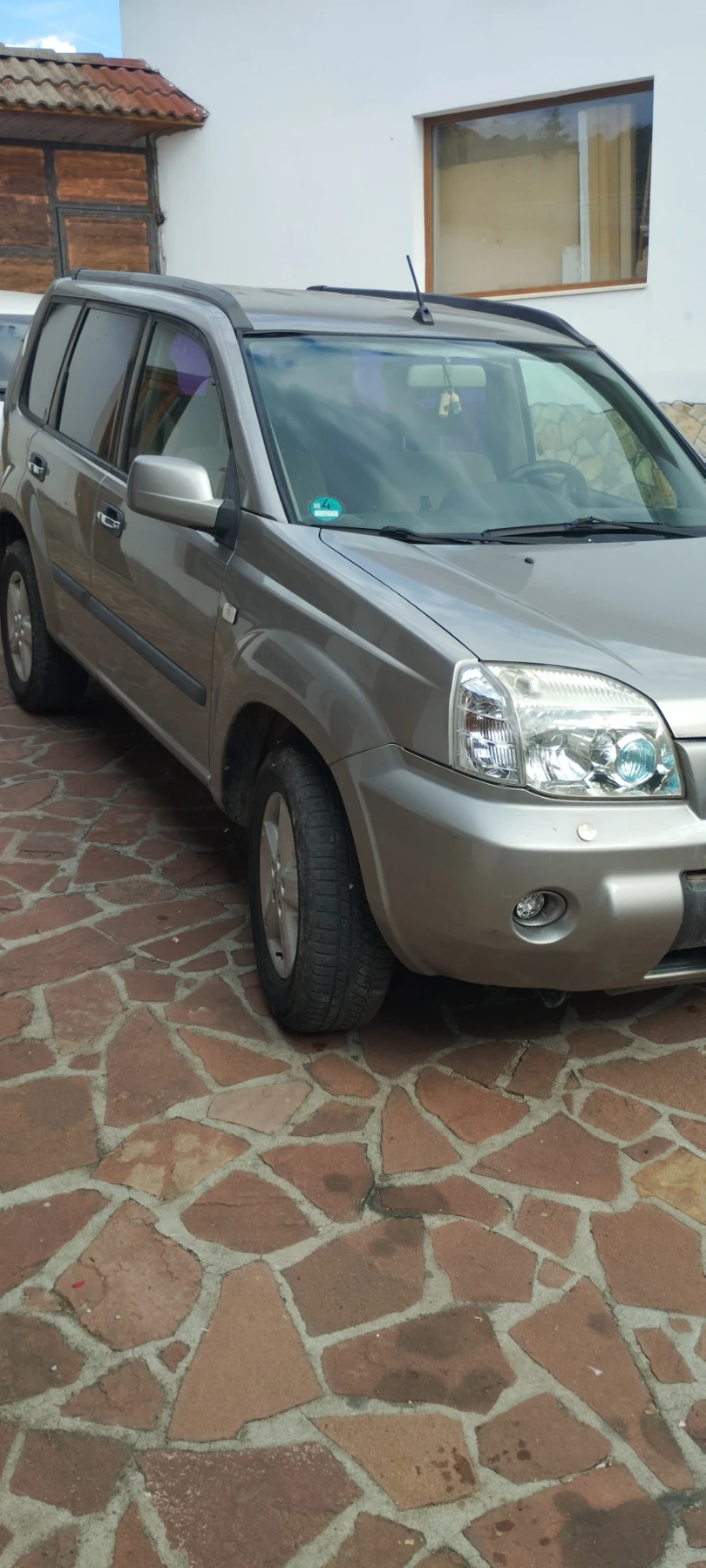 Nissan X-trail Джип