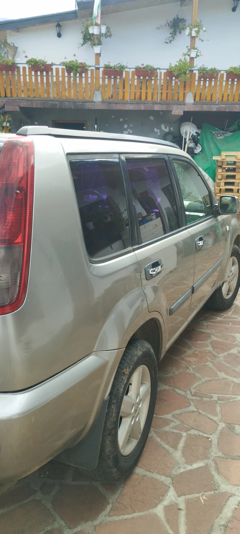 Nissan X-trail Джип, снимка 2 - Автомобили и джипове - 56440998