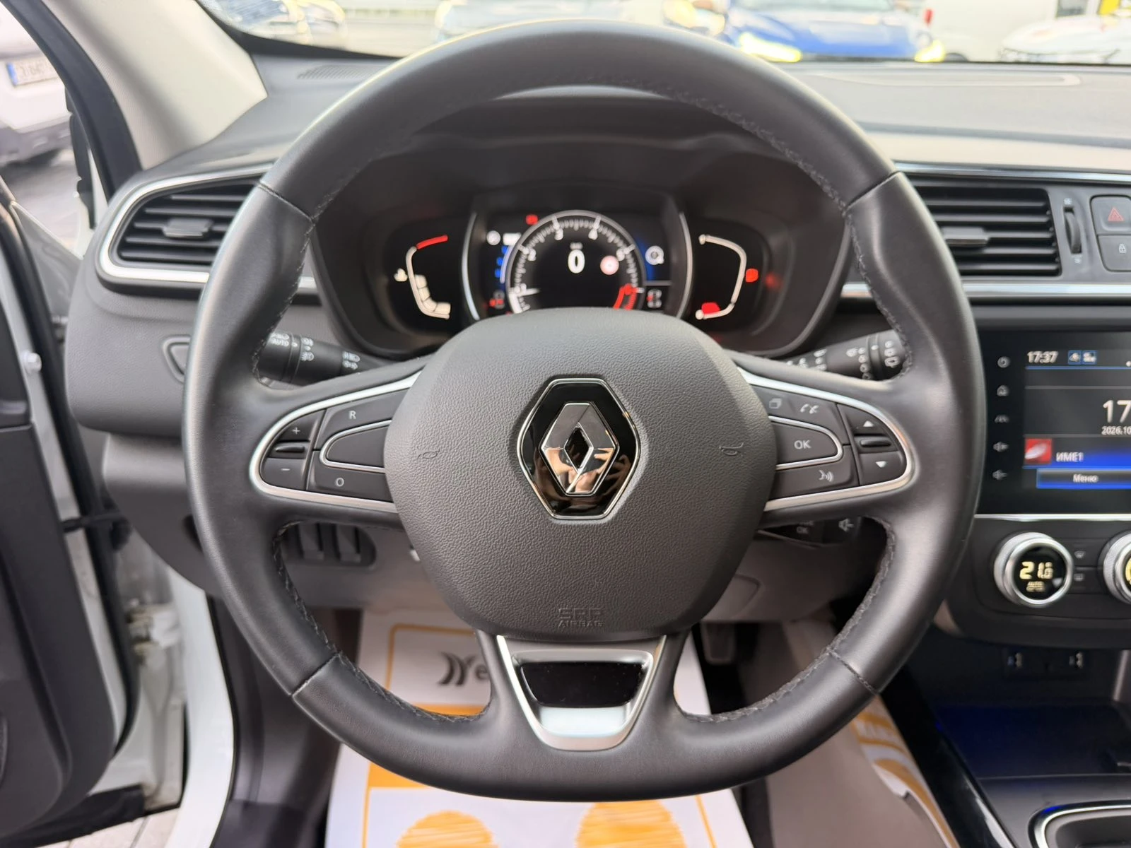 Renault Kadjar 1.3 TCe / 140 к.с. / аutomatic, снимка 10 - Автомобили и джипове - 56626393
