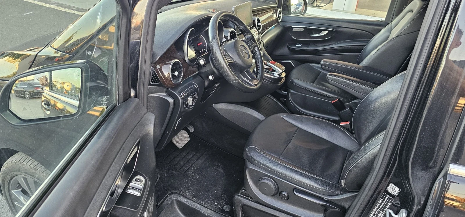 Mercedes-Benz V 250d Extra Lang Avantgarde Edition, снимка 7 - Бусове и автобуси - 55630595