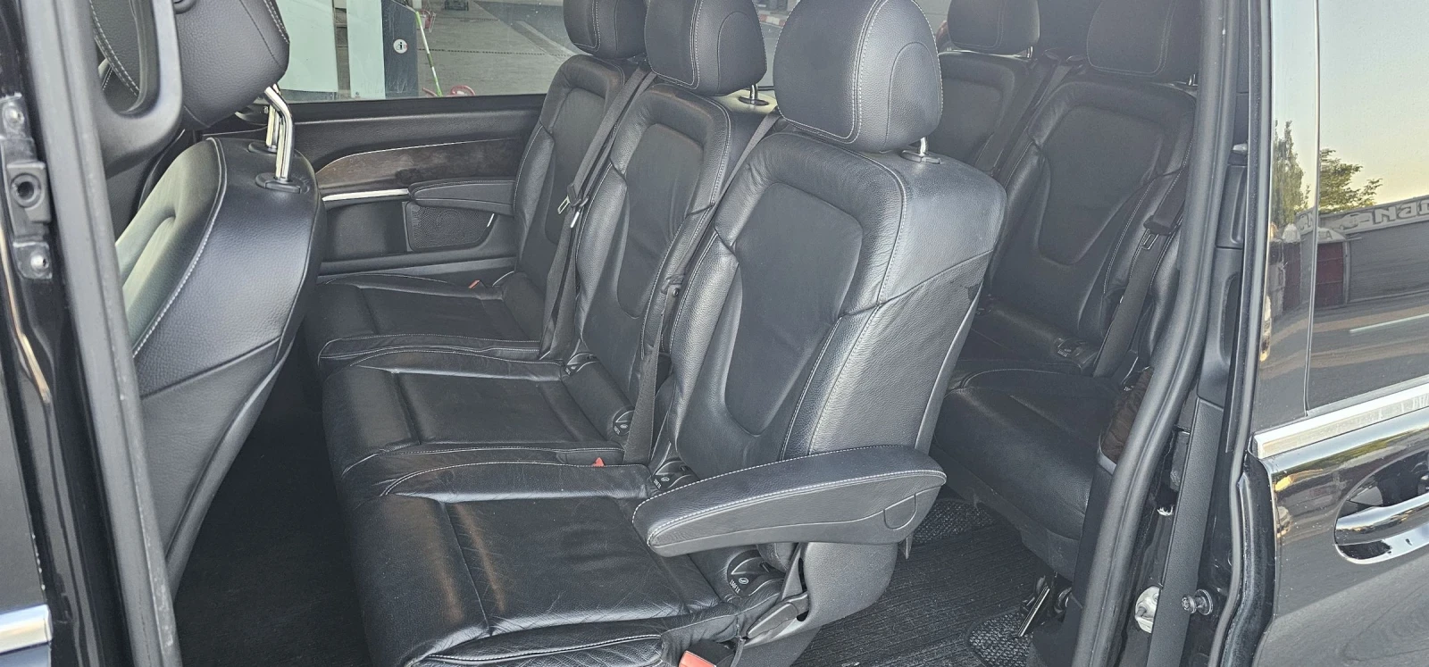 Mercedes-Benz V 250d Extra Lang Avantgarde Edition, снимка 12 - Бусове и автобуси - 55630595