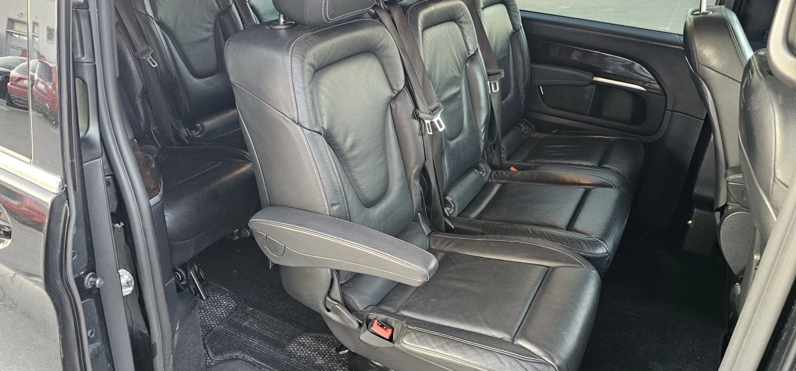 Mercedes-Benz V 250d Extra Lang Avantgarde Edition, снимка 13 - Бусове и автобуси - 55630595