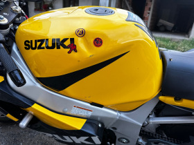 Suzuki Gsxr 600 K2, снимка 10