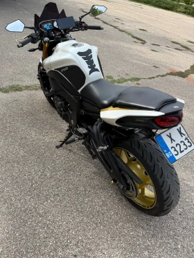     Yamaha FZ8