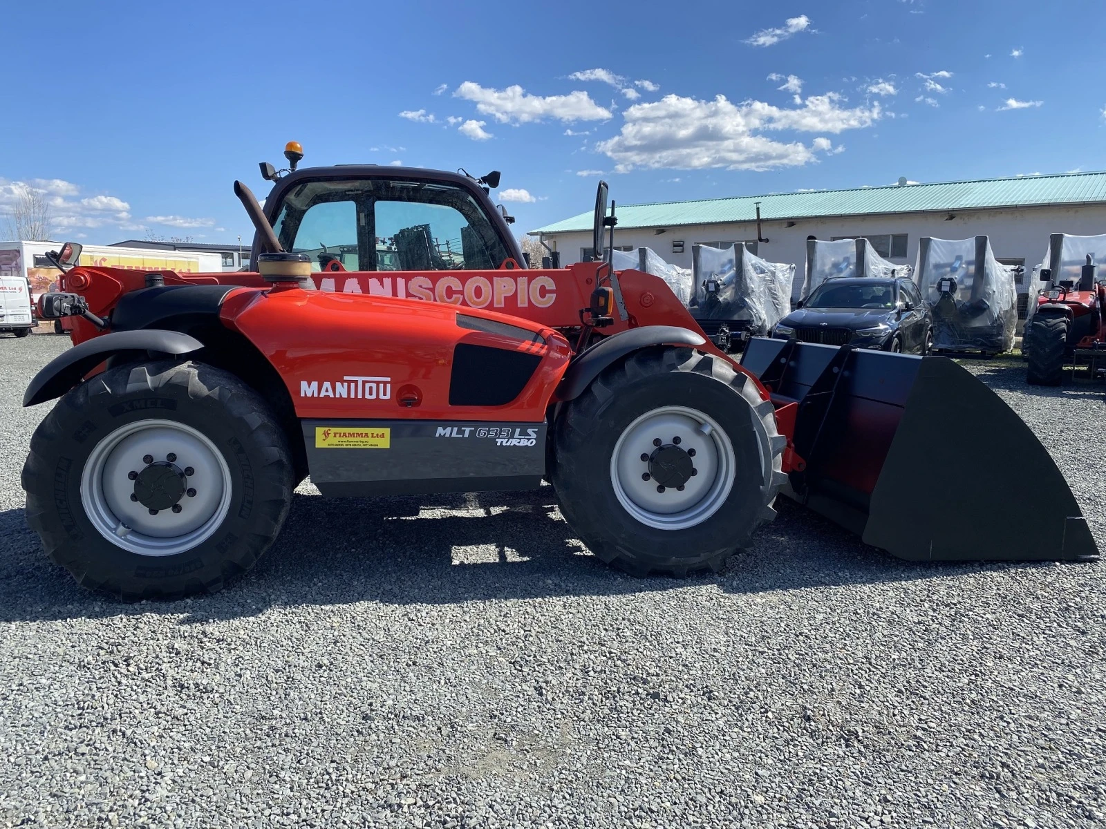 Телескопичен товарач Manitou MLT 633-Т LS - изображение 8