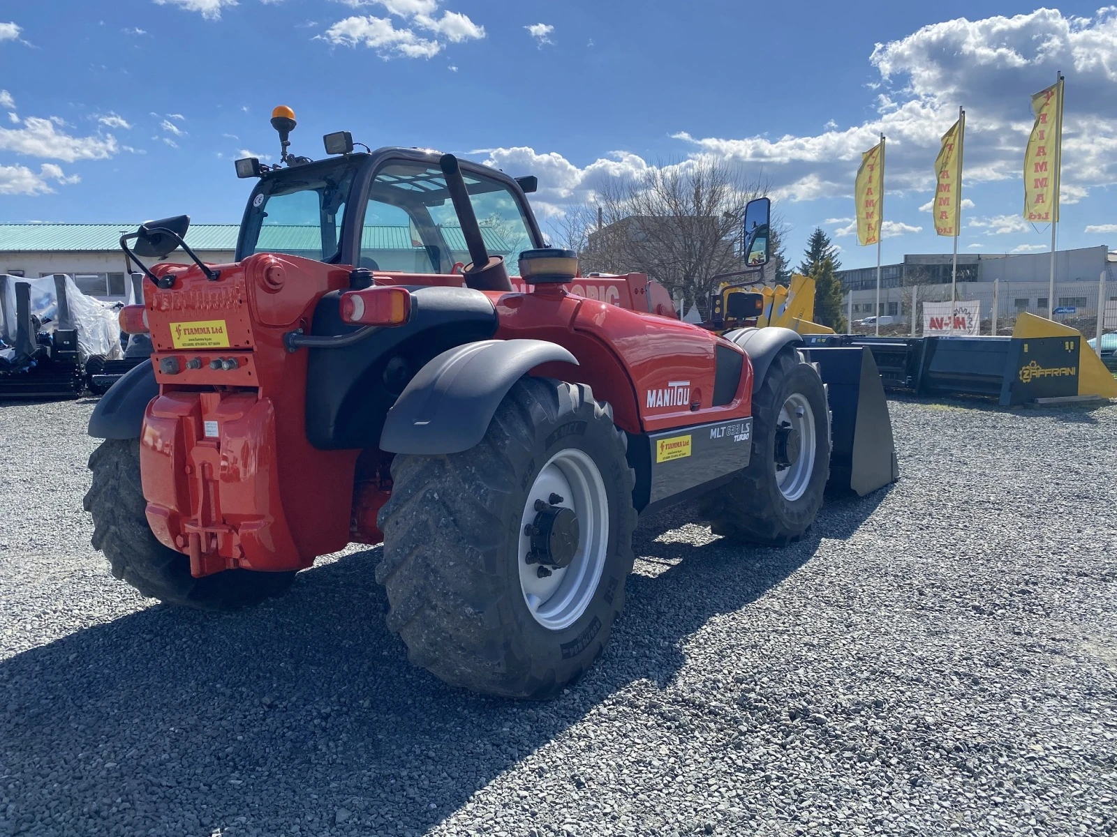 Телескопичен товарач Manitou MLT 633-Т LS - изображение 7