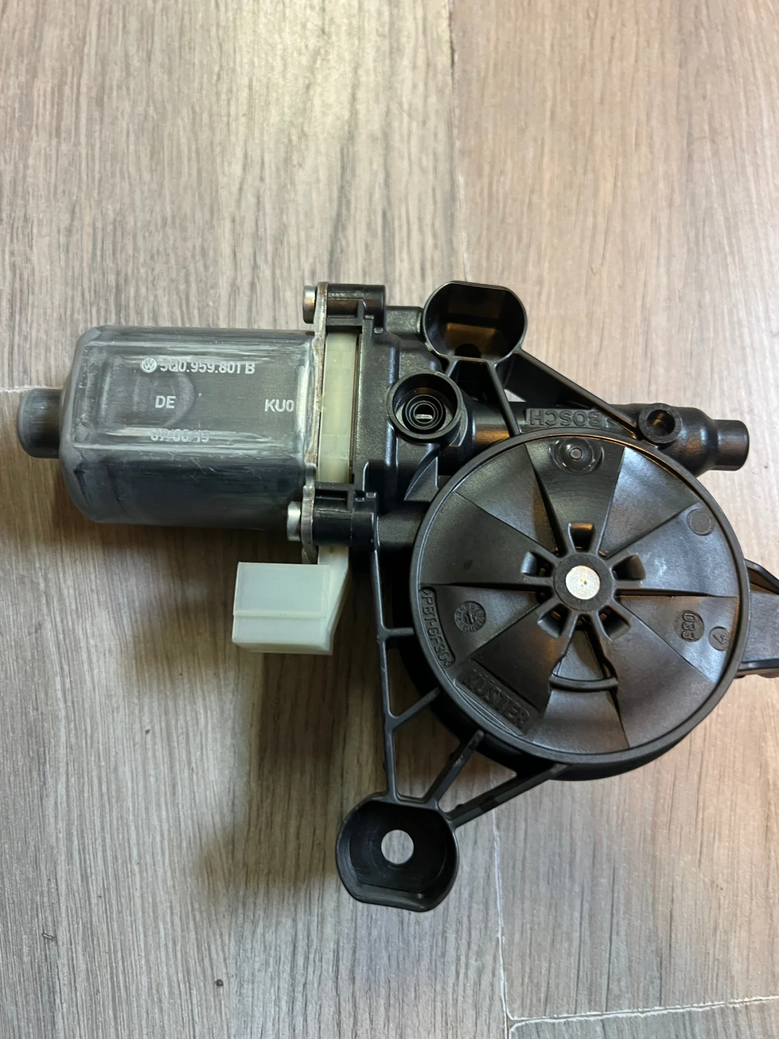 5Q0959801B ������� �� ������/������ ���� ����� �� SKODA OCTAVIA III 5Q0.959.801 B | Mobile.bg � ����������� 8