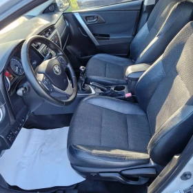 Toyota Auris 2.0D4D Full, снимка 7
