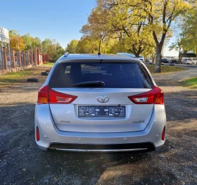 Toyota Auris 2.0D4D Full, снимка 5