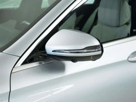 Mercedes-Benz E 450 4MATIC Sedan, снимка 14