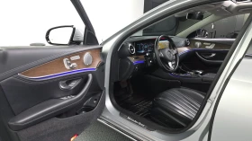 Mercedes-Benz E 300 2.0 4MATIC, снимка 8