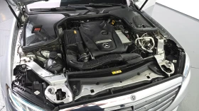 Mercedes-Benz E 300 2.0 4MATIC, снимка 5