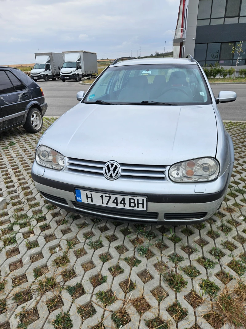 VW Golf, снимка 1 - Автомобили и джипове - 47688721