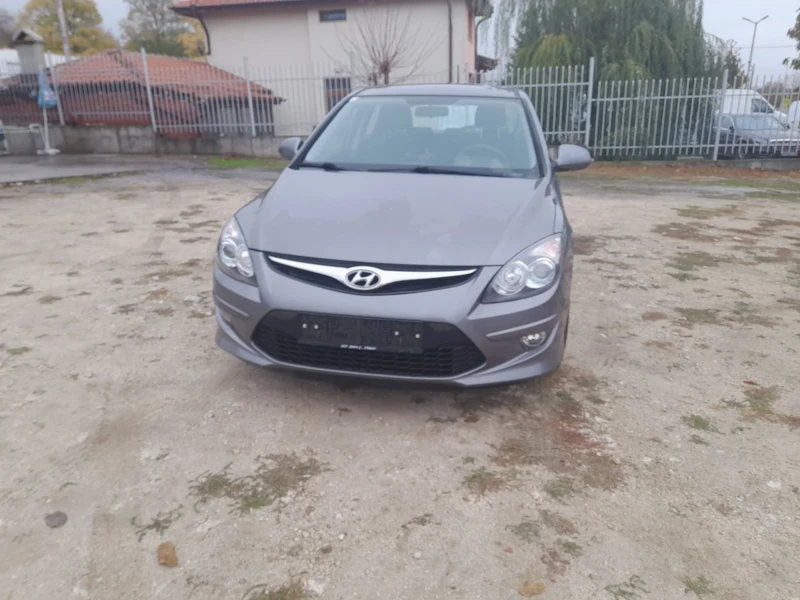 Hyundai I30 1.4i, снимка 5 - Автомобили и джипове - 47957568