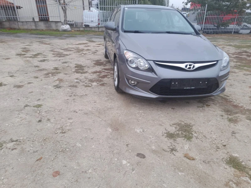 Hyundai I30 1.4i, снимка 4 - Автомобили и джипове - 47957568