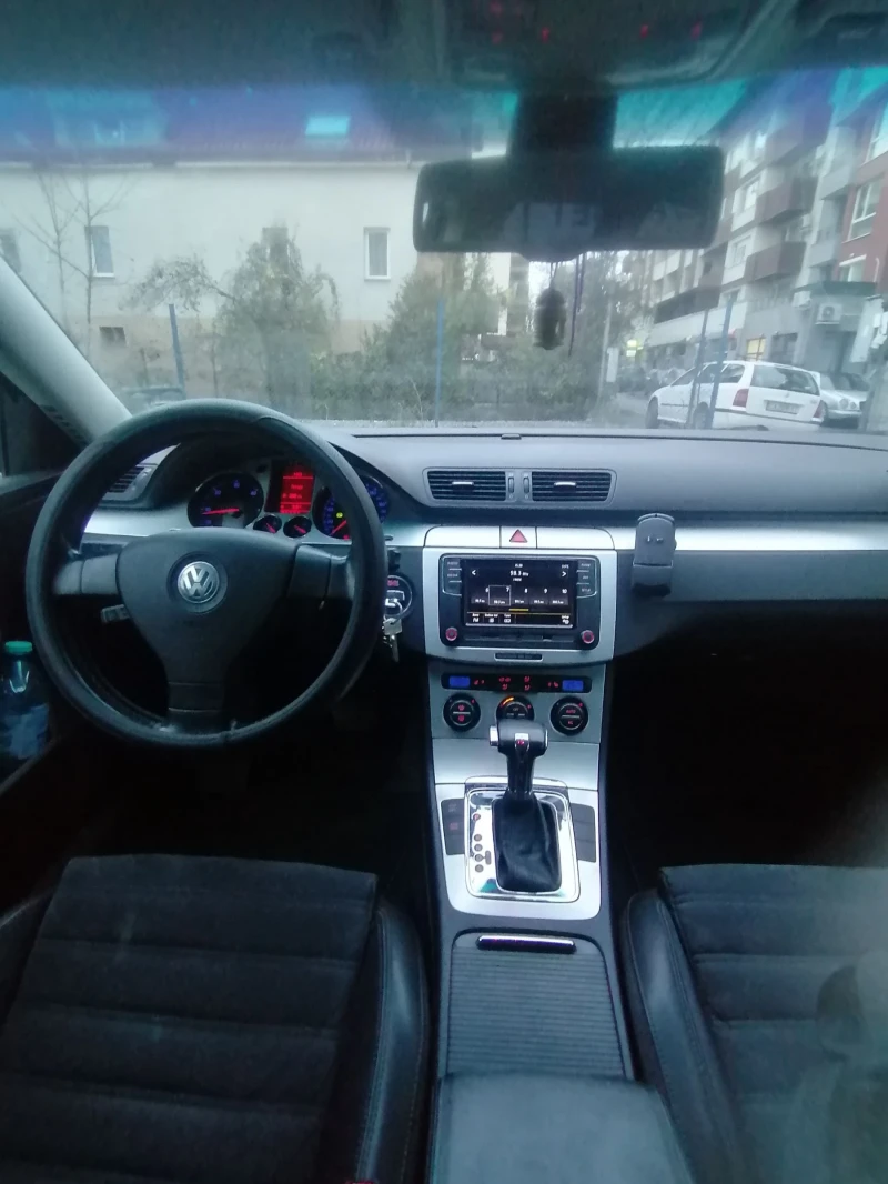 VW Passat, снимка 8 - Автомобили и джипове - 48187737