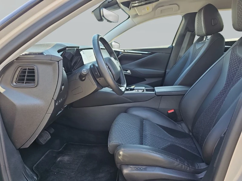 DS DS 4 1.6PHEV/E-TENSE/225HP/EAT8/360/NAVI/LED/AMBI/194v, снимка 11 - Автомобили и джипове - 49799085