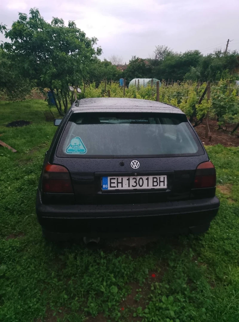 VW Golf 1.9, снимка 2 - Автомобили и джипове - 52162330