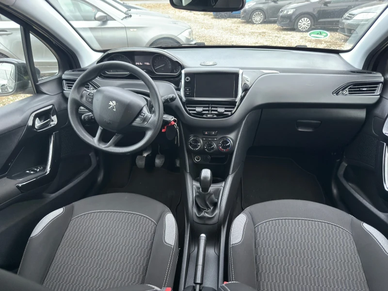 Peugeot 208 1.2 i Gaz, снимка 11 - Автомобили и джипове - 52478729