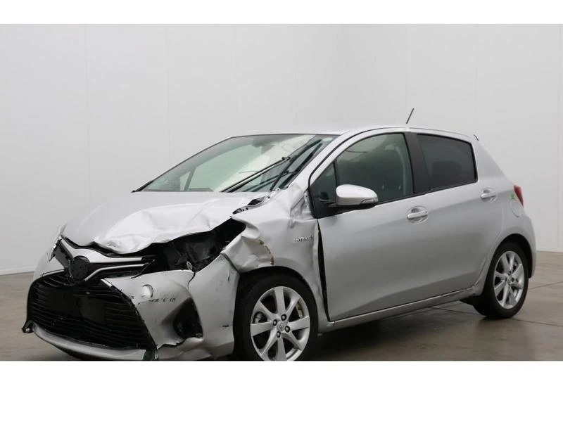 Toyota Yaris HYBRID1.5i-ЧАСТИ - изображение 2