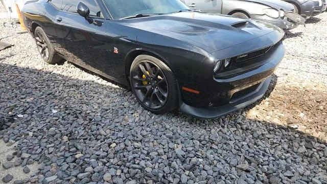 Dodge Challenger 6.4l R, снимка 13 - Автомобили и джипове - 55107260