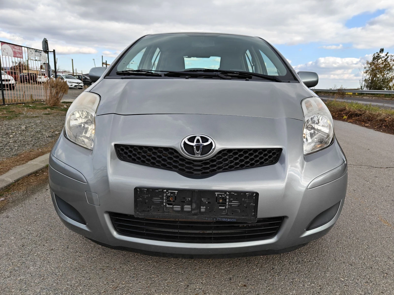 Toyota Yaris 1.4 D4D 90кс - изображение 2