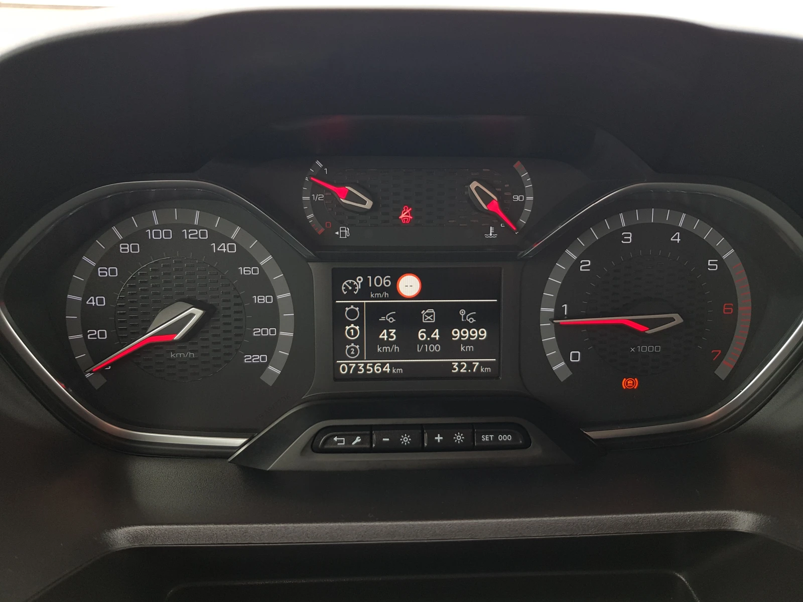 Peugeot Rifter GT LINE 73 564 КМ /01/2019г. ЛИЗИНГ | Mobile.bg — изображение 16