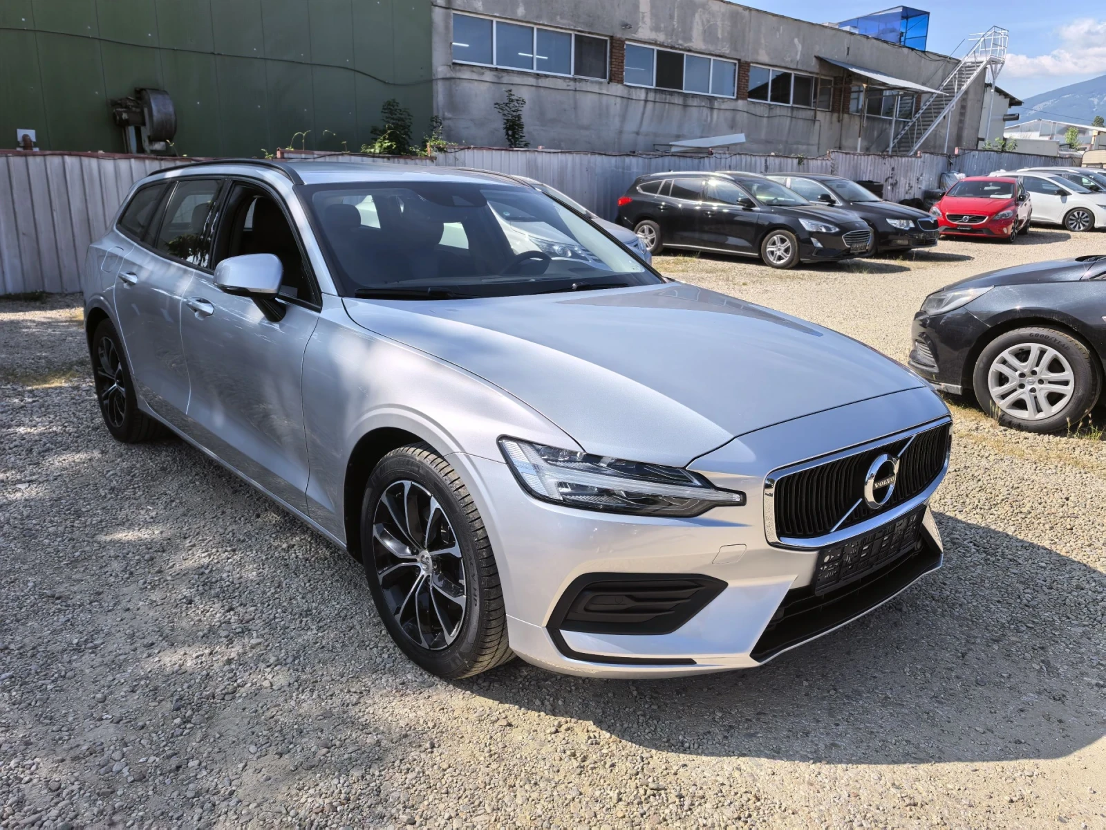 Volvo V60 2.0d-150к.с 167х.км* Сервизна История* !!! - изображение 2