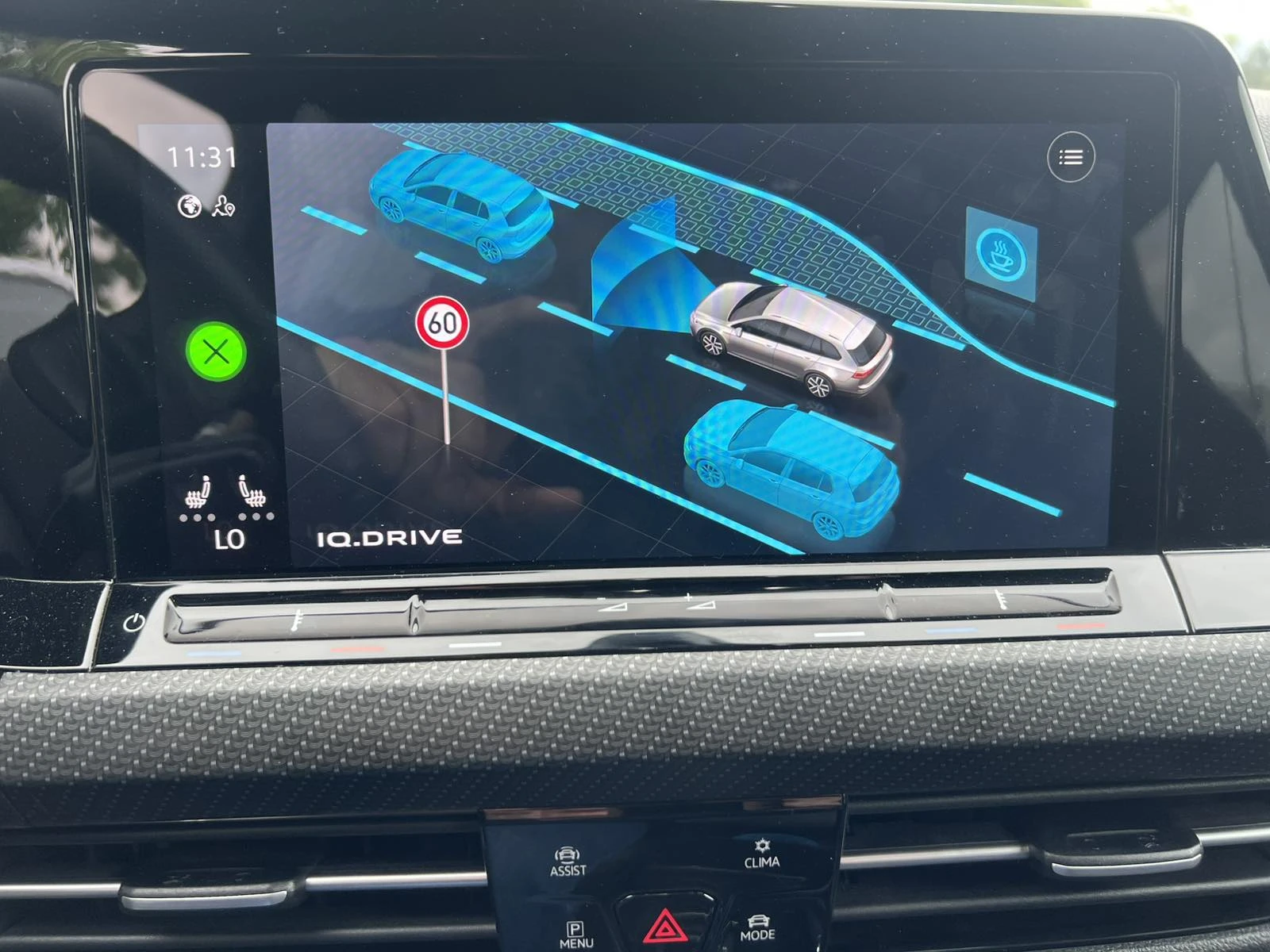 VW Golf Variant R-Line 1.5 e-TSI DSG - изображение 10