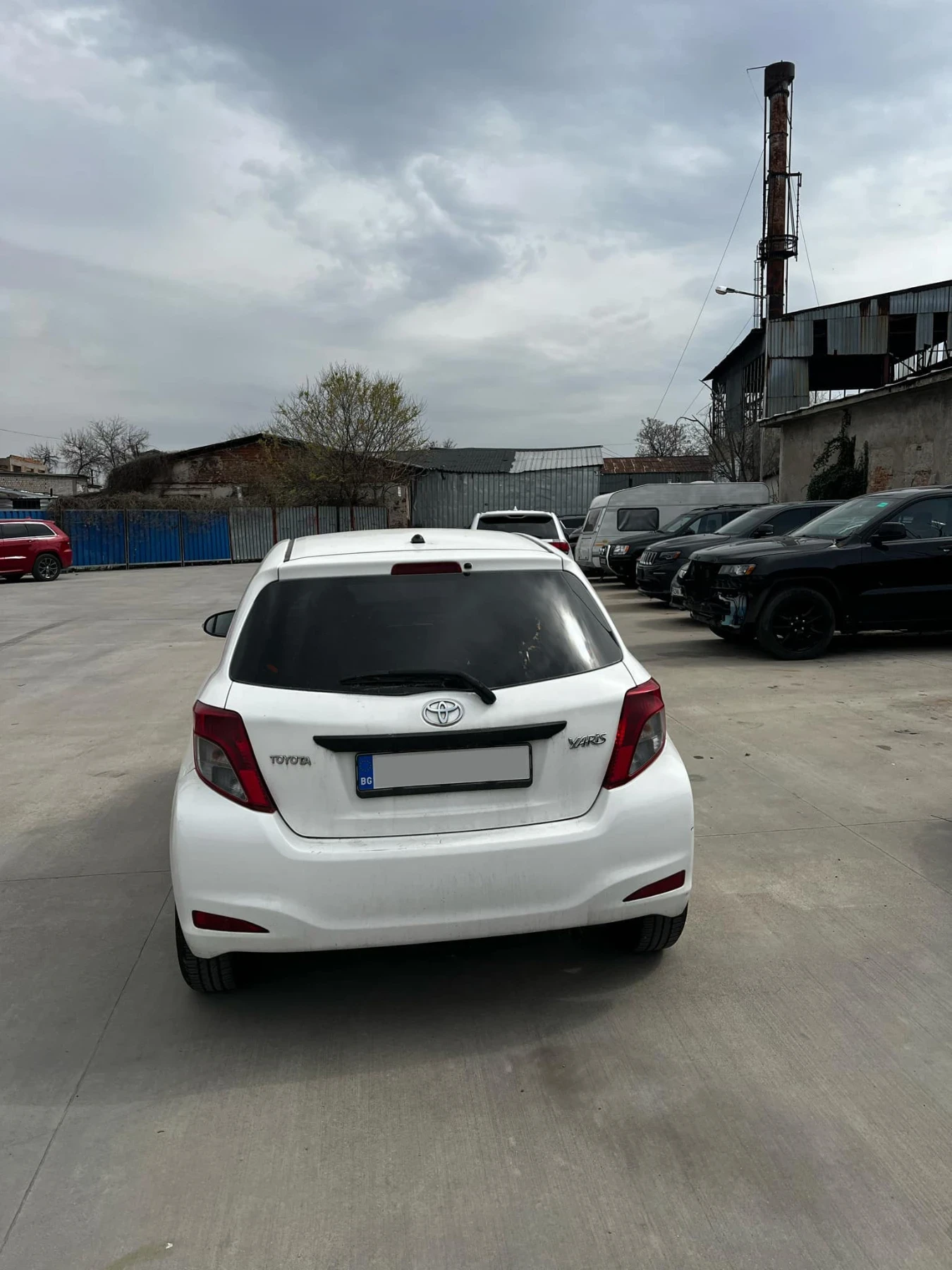 Toyota Yaris  - изображение 3