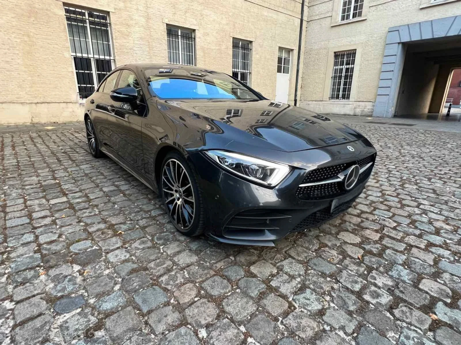 Mercedes-Benz CLS 350  - изображение 2