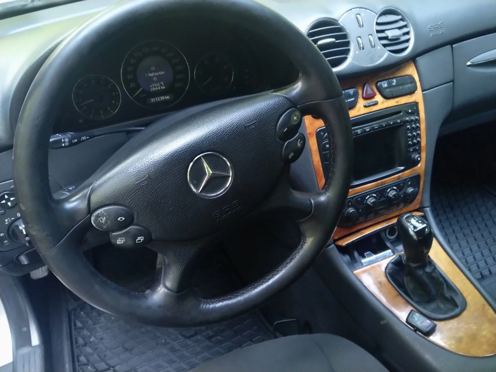 Mercedes-Benz CLK 270 CDi - изображение 10