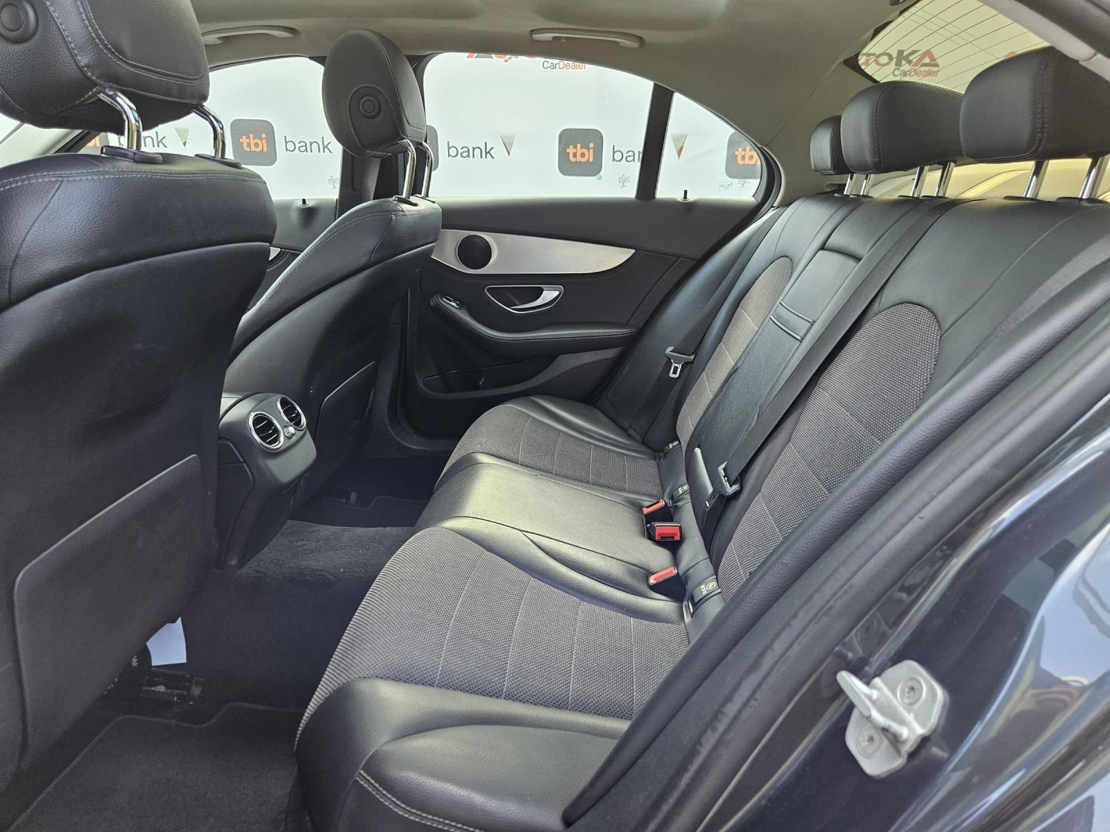 Mercedes-Benz C 220 2.2CDI-170кс= АВТОМАТ= ПАНОРАМА= НАВИГАЦИЯ  - изображение 9