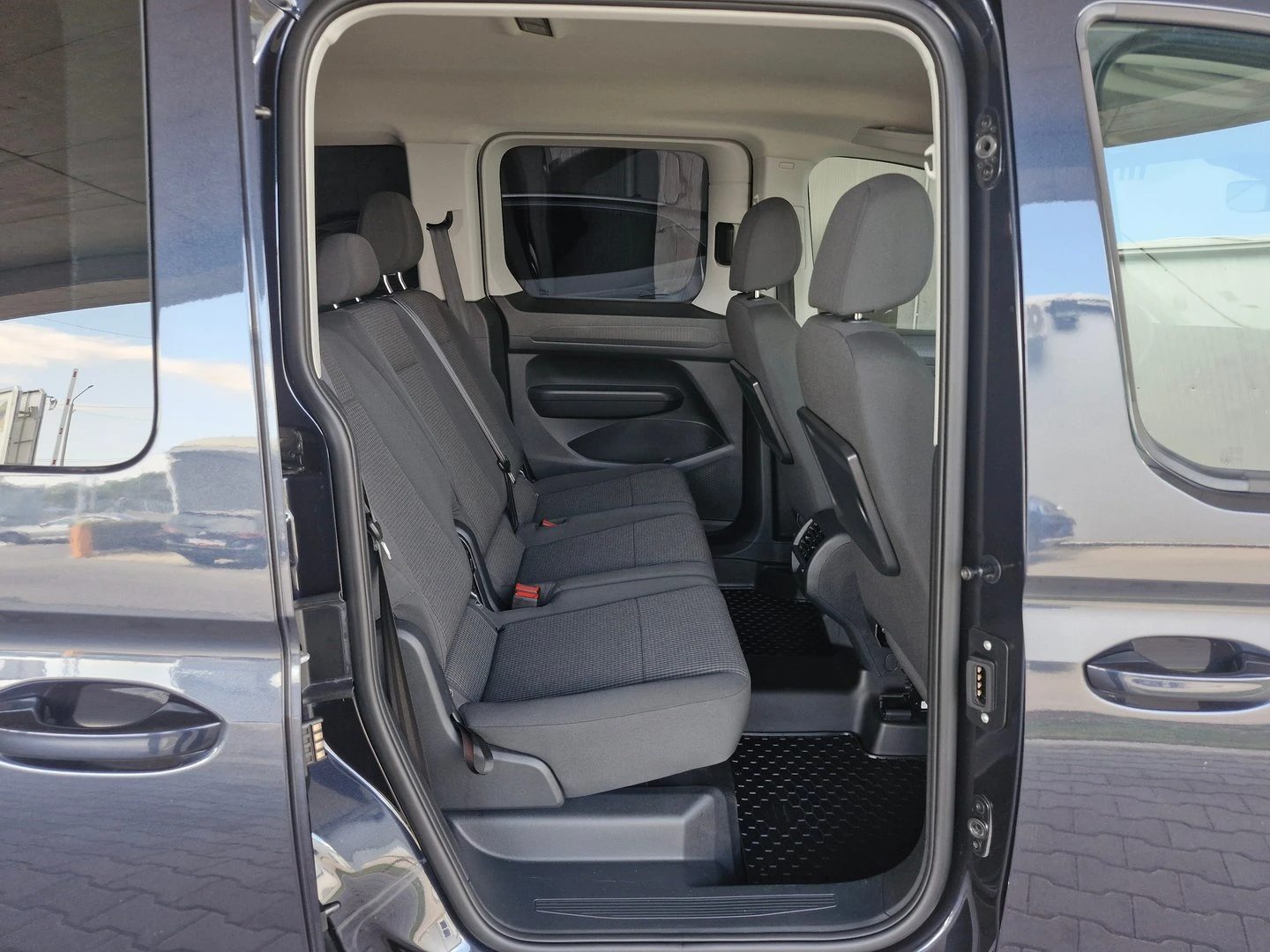 VW Caddy TDI 5 ����� | Mobile.bg � ����������� 15