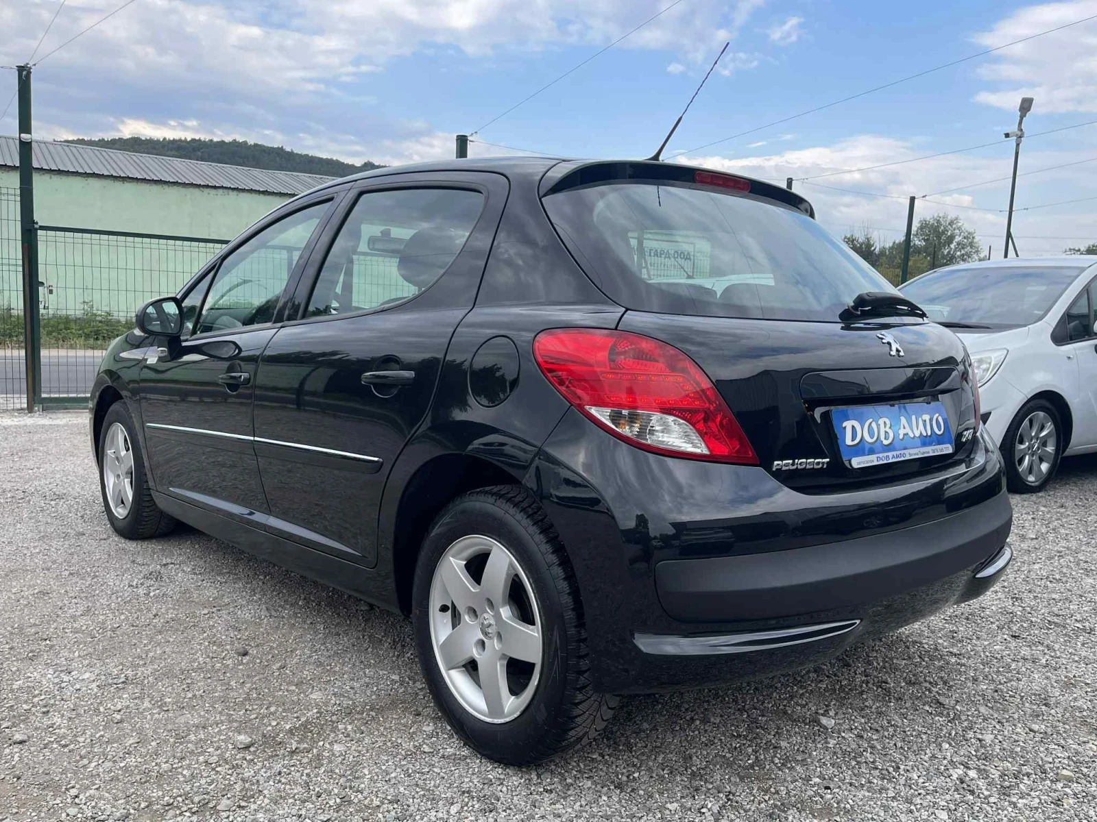 Peugeot 207 1.4HDI-FACELIFT - изображение 3