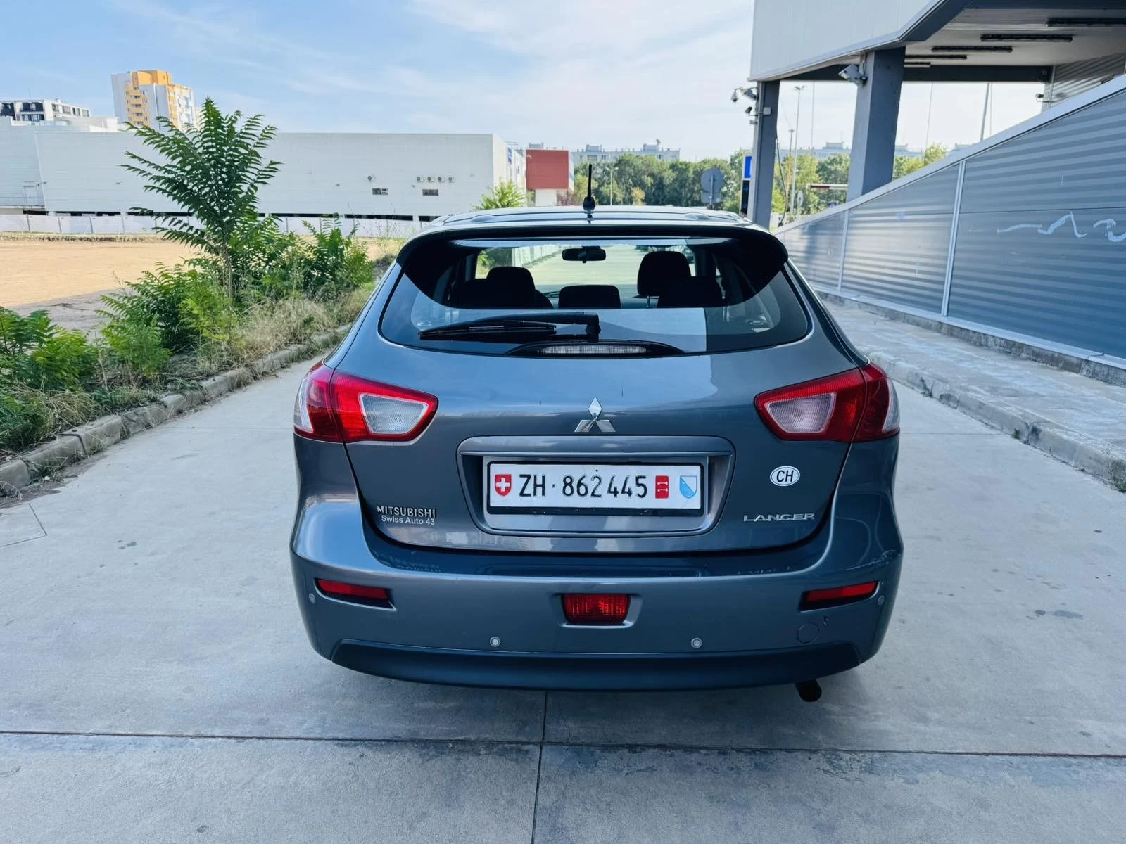 Mitsubishi Lancer 1.8i Swiss - изображение 7