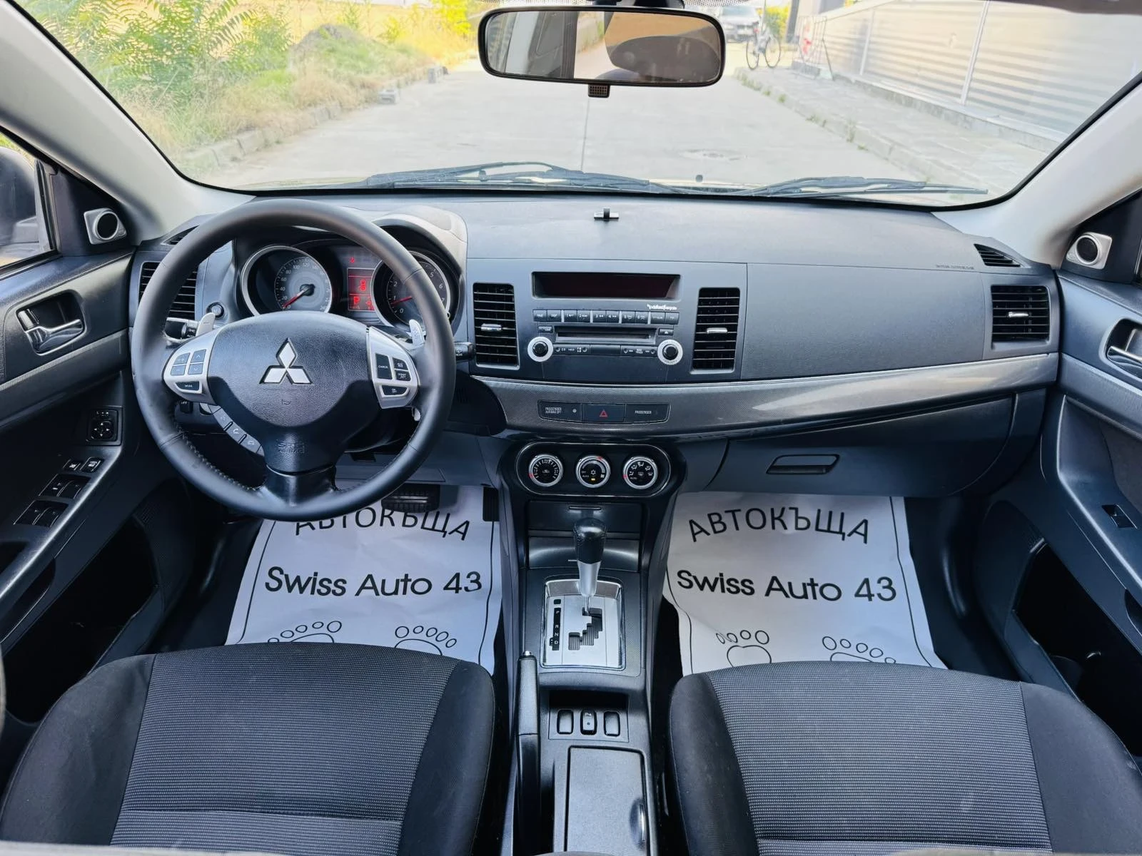 Mitsubishi Lancer 1.8i Swiss - изображение 10