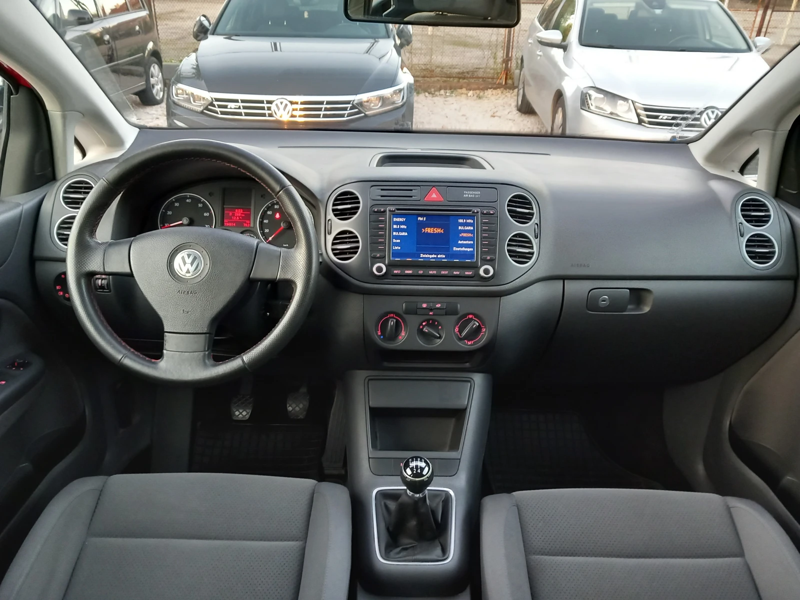 VW Golf Plus 1.4i NAVI 86кс - изображение 9