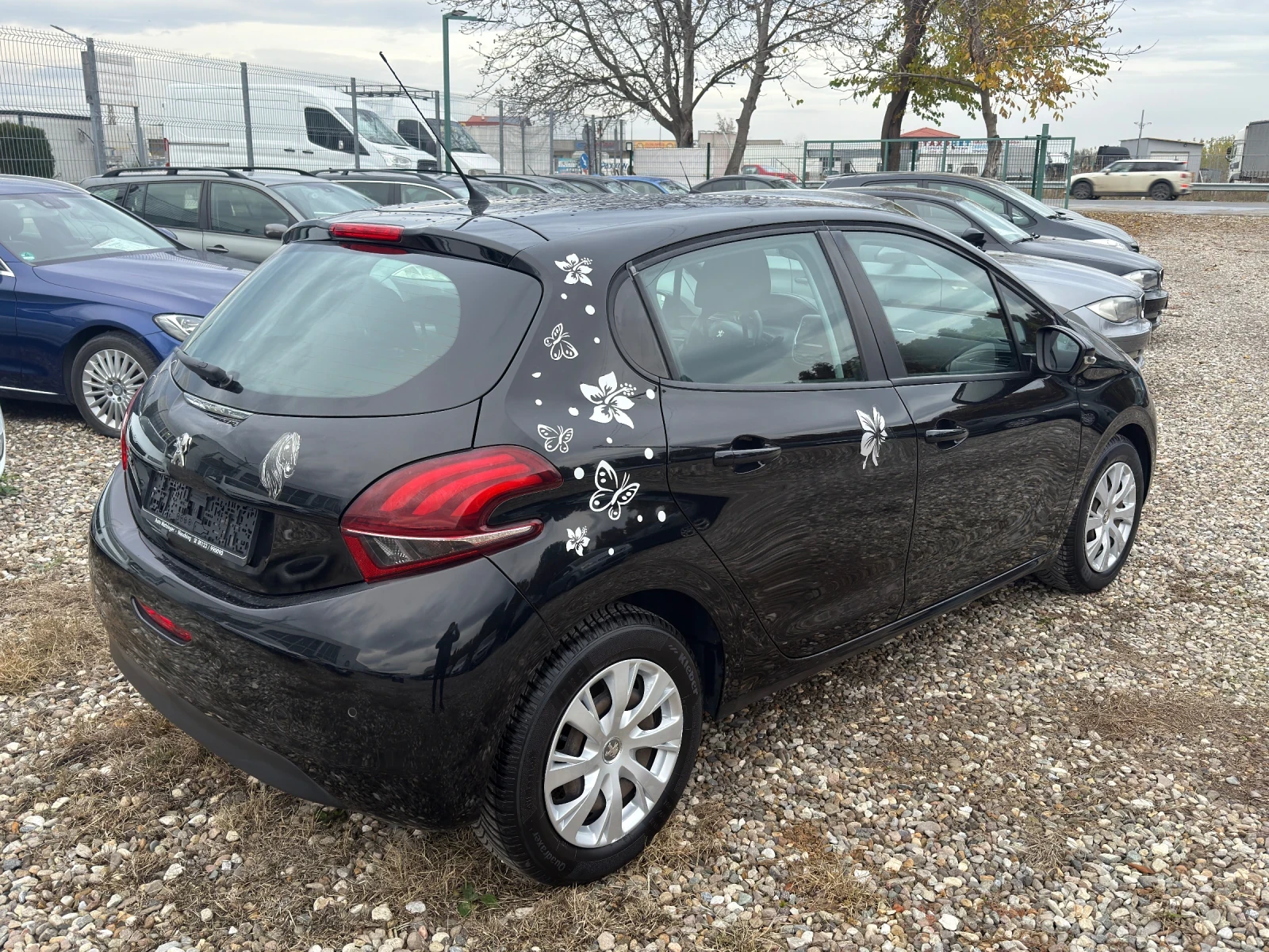 Peugeot 208 1.2 i Gaz - изображение 4