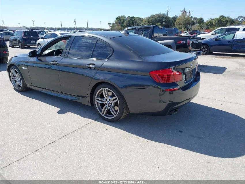 BMW 550 i S-DRIVE* KEYLESS* 360CAM* АвтоКредит(ЦЕНА ДО БГ) - изображение 3