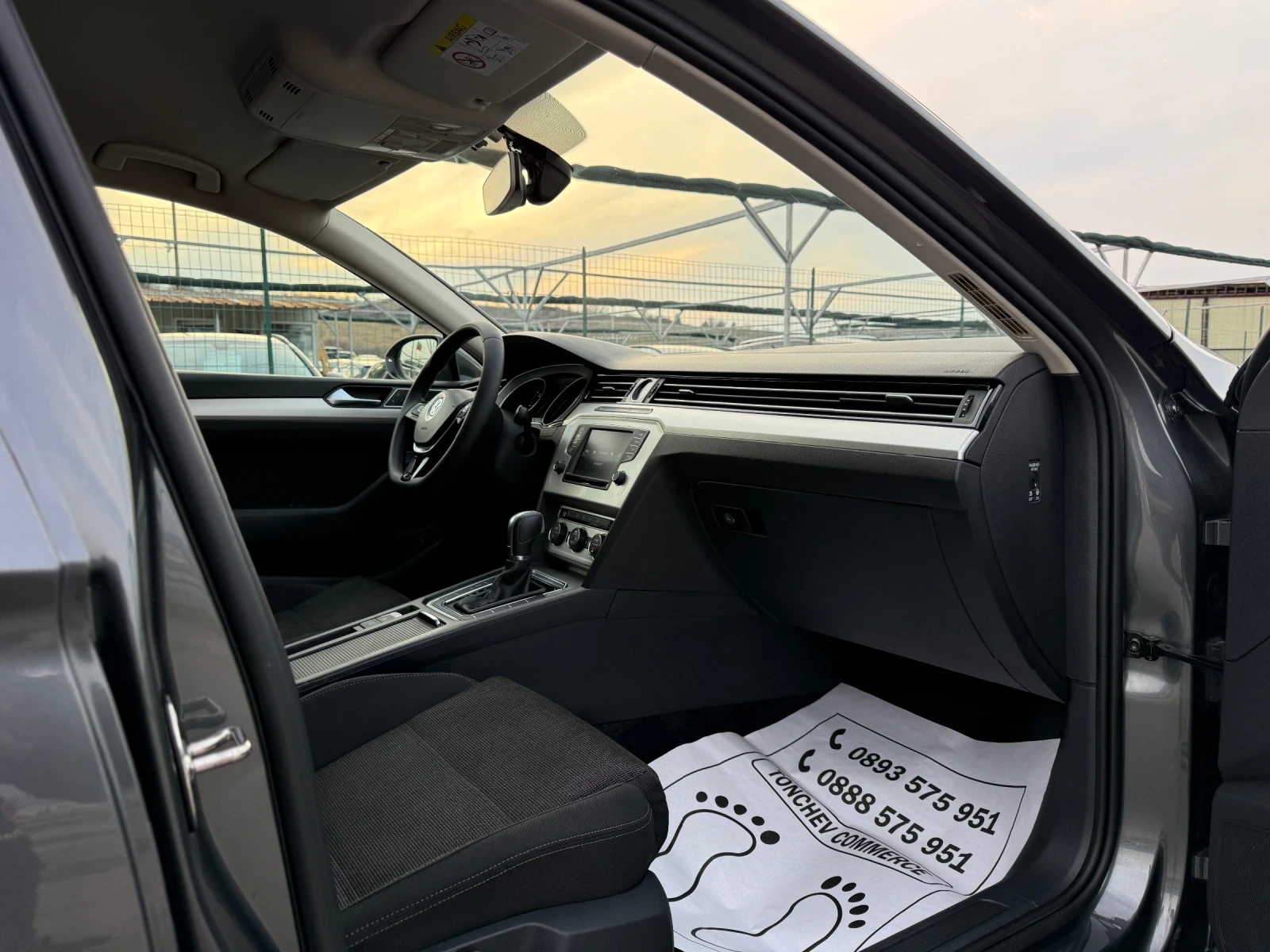 VW Passat 2.0-TDI-AUTOMAT-NAVI-TV-DVD-AVTOPILOT-CAR PLAY, снимка 14 - Автомобили и джипове - 53717889