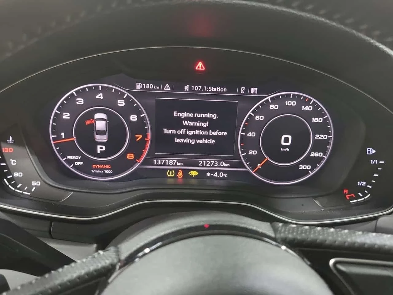 Audi A4 * TECHNIK * CARFAX * ПОДГРЕВИ * 360 КАМЕРА* ПАНОРА - изображение 10