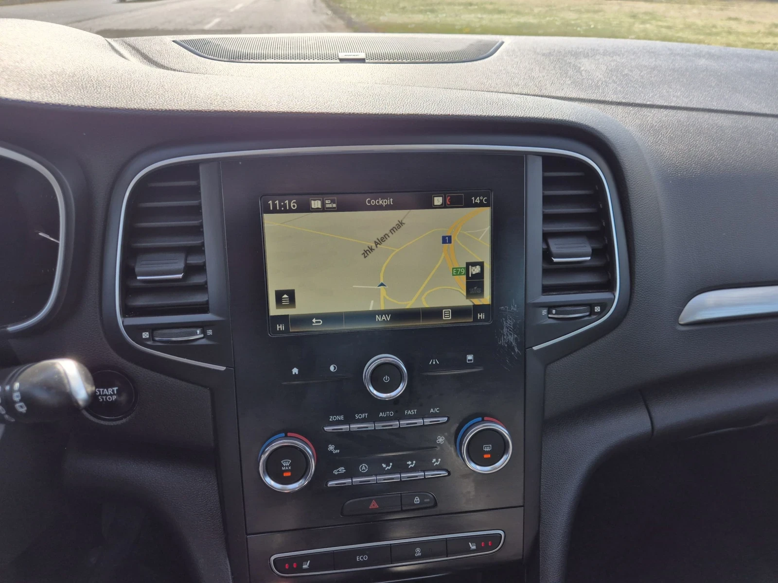 Renault Megane 1.5dci Bosse, снимка 9 - Автомобили и джипове - 53858228