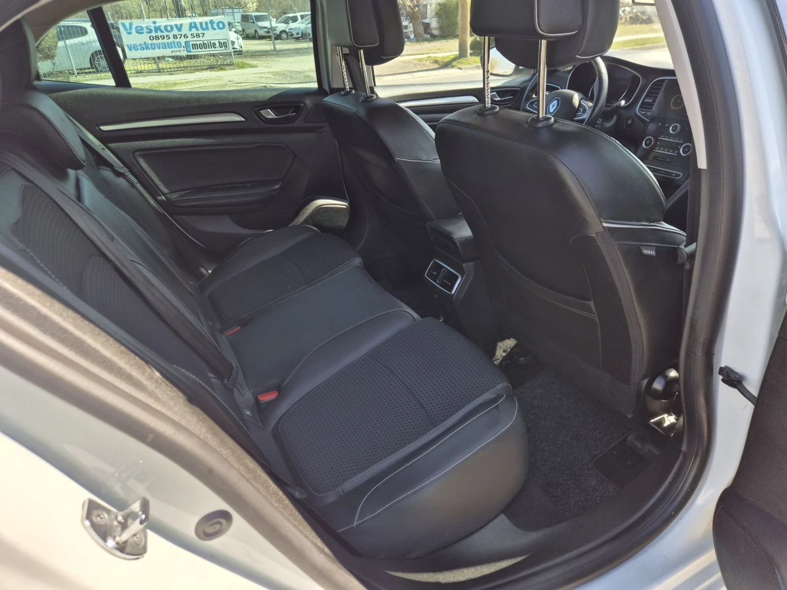 Renault Megane 1.5dci Bosse, снимка 15 - Автомобили и джипове - 53858228