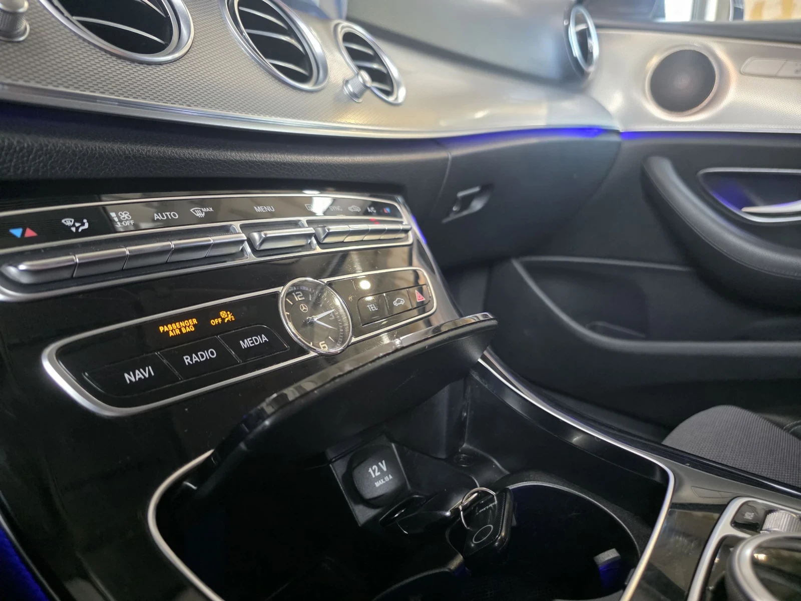 Mercedes-Benz E 220 220cdi лизинг 100% одобрение 4matic, снимка 11 - Автомобили и джипове - 53976673