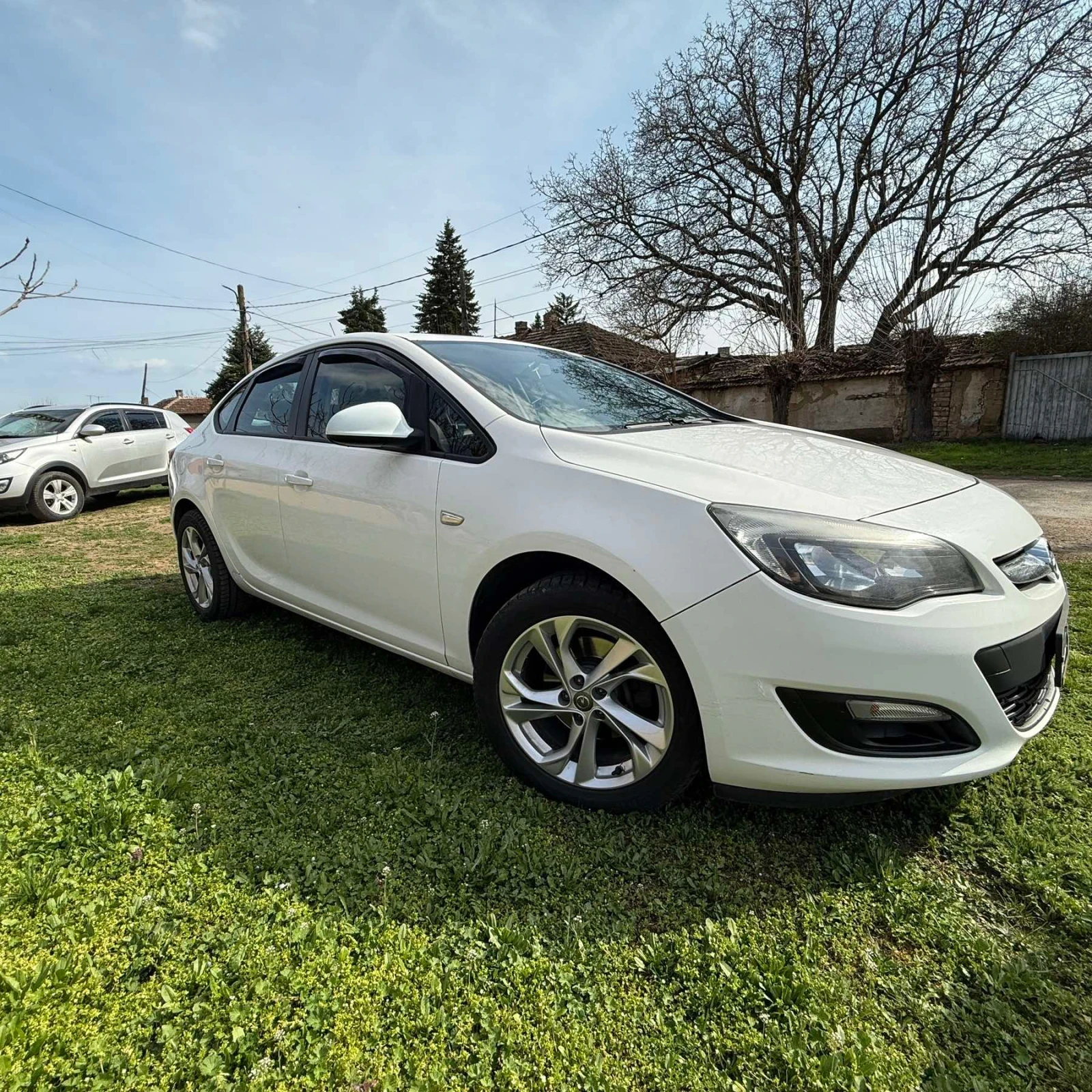 Opel Astra 1.6 cdti, снимка 7 - Автомобили и джипове - 53986228