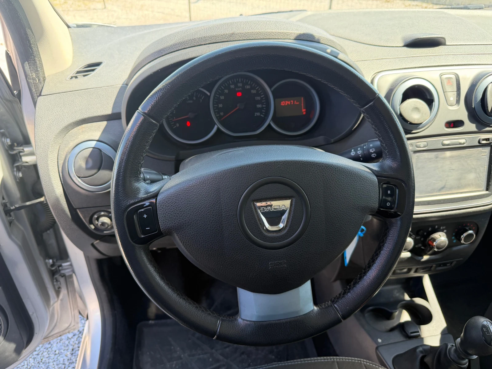 Dacia Lodgy 1.5DCi STEPWAY NAVI EURO 6 * 103k km* 7 места, снимка 9 - Автомобили и джипове - 54151874