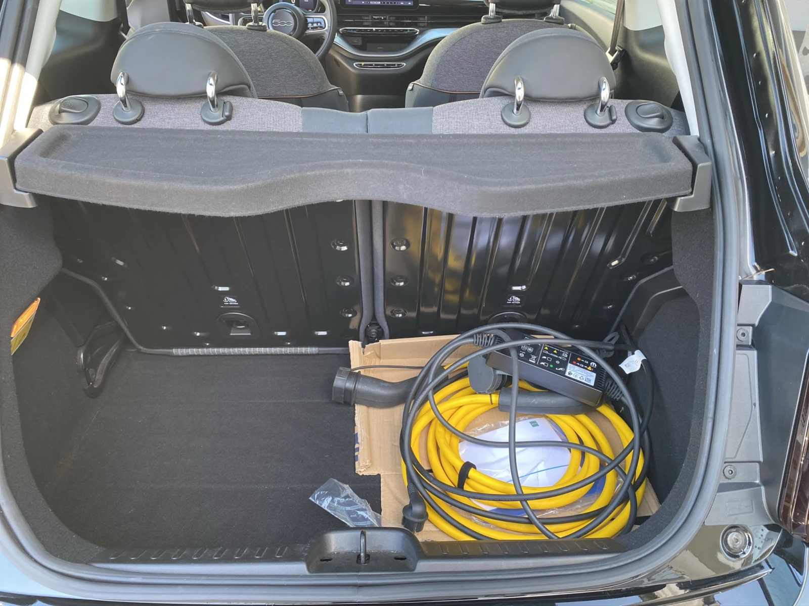 Fiat 500e Icon 42 kWh 118 hp 320 km, снимка 17 - Автомобили и джипове - 54225328