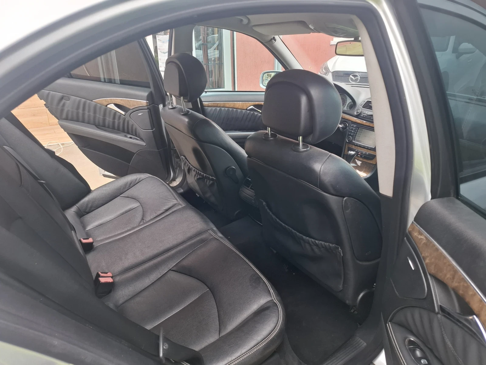 Mercedes-Benz E 320 Е320 CDI 4MATIC, снимка 15 - Автомобили и джипове - 54483522