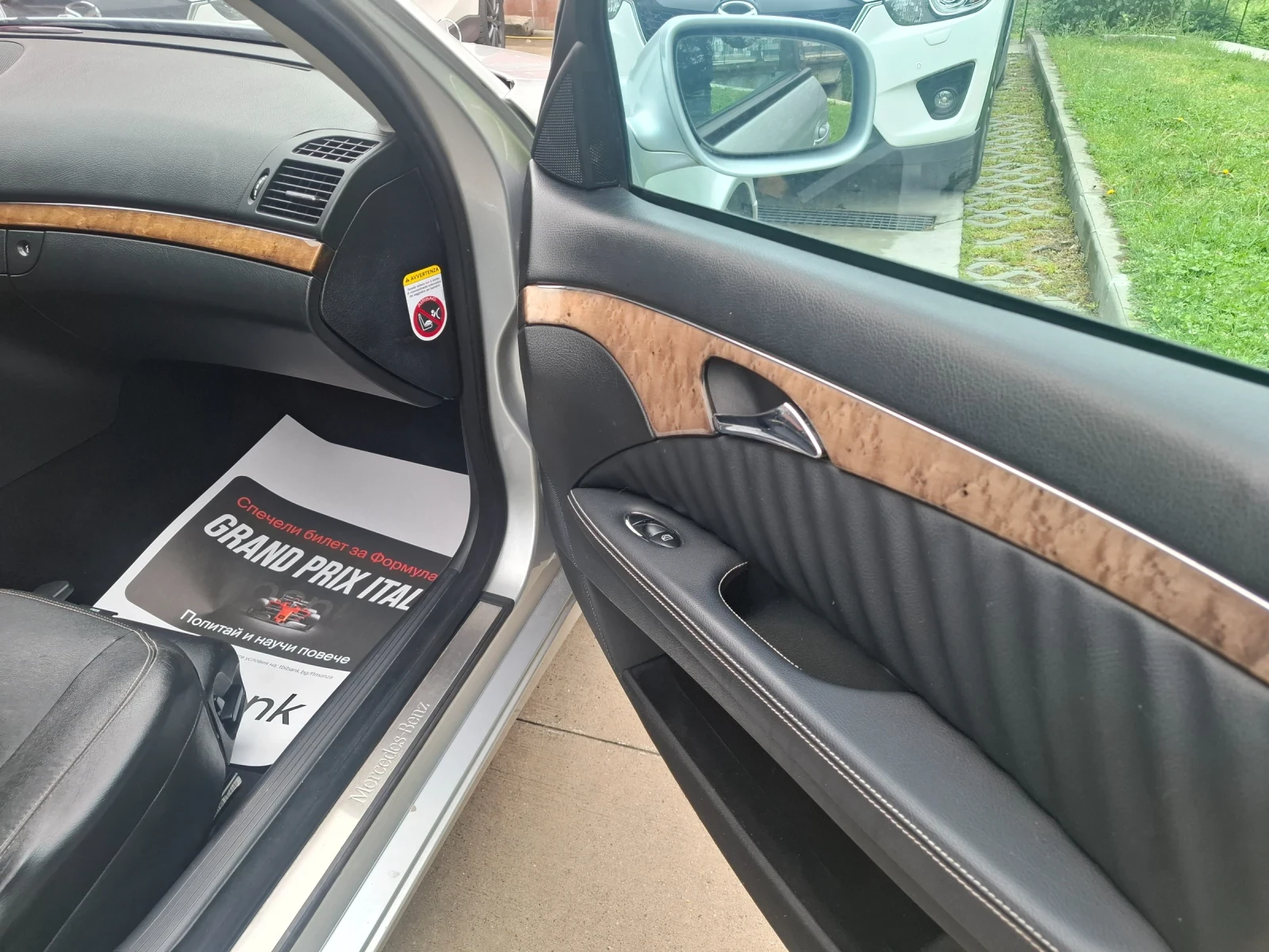 Mercedes-Benz E 320 Е320 CDI 4MATIC, снимка 14 - Автомобили и джипове - 54483522
